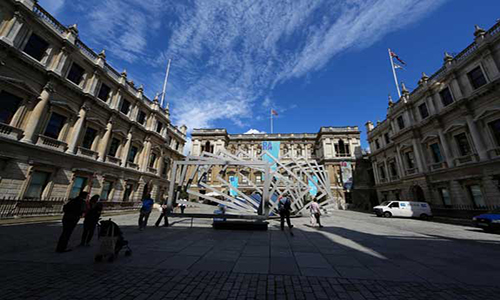 伦敦艺术大学一年花销是多少？