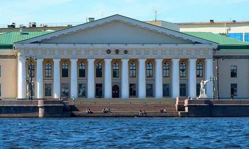 圣彼得堡国立文化大学