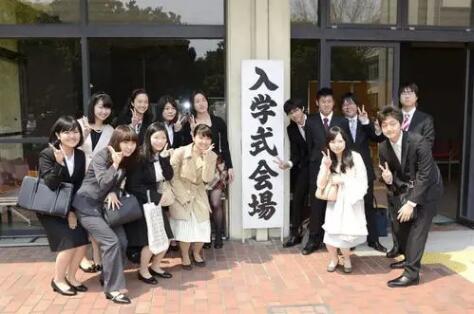 日本考取大学的方式更趋向于多样化
