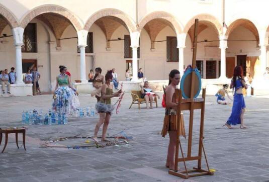 威尼斯美术学院一年学费多少？